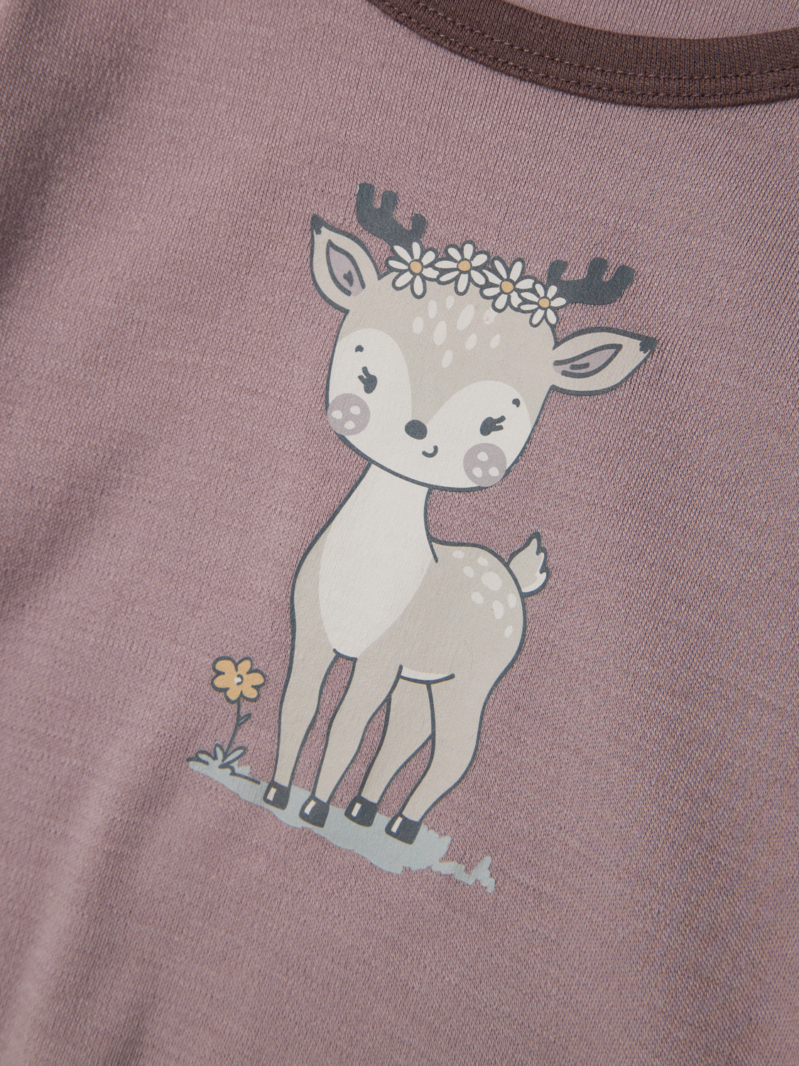 model_shot-front_full